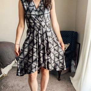 BGBG MaxAzria NWT | Carmelle Dress | Black